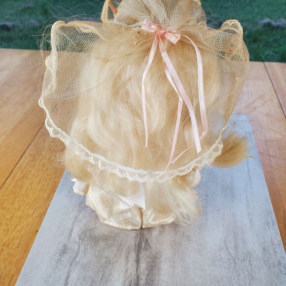 PM Inc 1992 Precious Moments Bride Doll 10" Blond Hair Dress Veil Shoes Panties - Picture 3 of 12